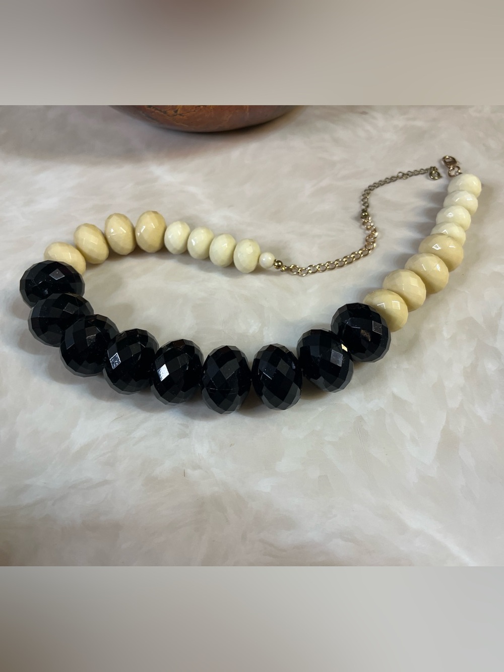 Elegant Three-Tone Faceted Bead Necklace in Black and Cream
